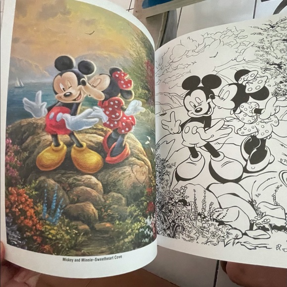 ‼️SOLD‼️Disney Coloring Book with 48 Coloring Pencils Set - Picture 4 of 13